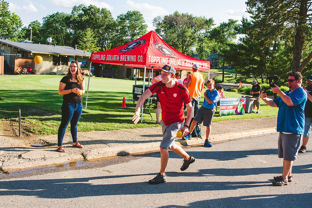Simon Lizotte at the Sunset Hills Disc Golf Festival